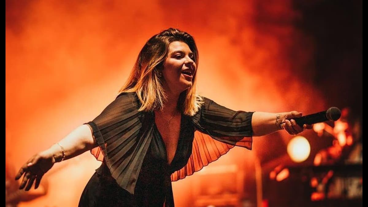 Illustration · CAROLINE COSTA – LIVE SHOW
